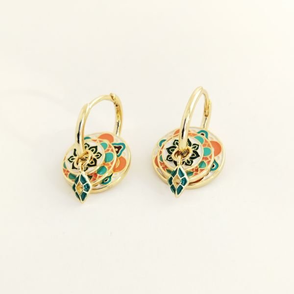 CHARM RENKLİ DESENLİ ETNİK KÜPE